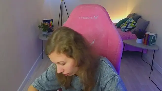 Lill Mary online show from 01.16.25