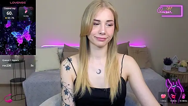 Snapshot of LunaBelli chatting on 05.17.26 LunaBelli online show from 05.17.26