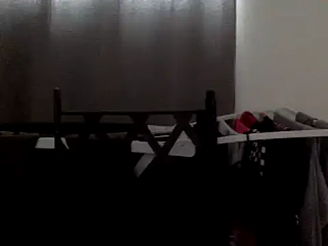 Snapshot of vanillesoumise chatting on 01.20.25 vanillesoumise online show from 01.20.25