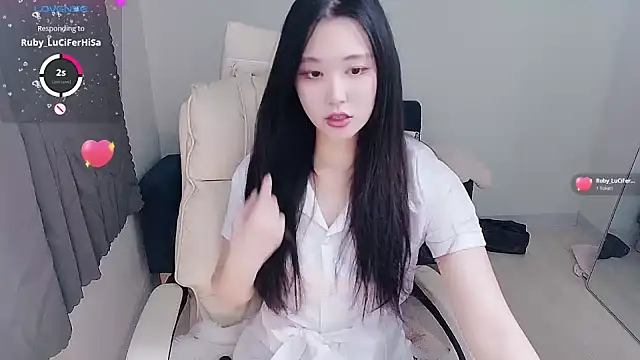 who Lilly online show from 12.05.25