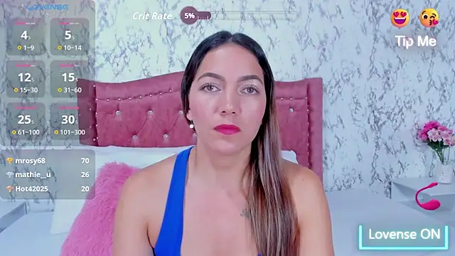 Mia Malkovaa  online show from 09.25.25