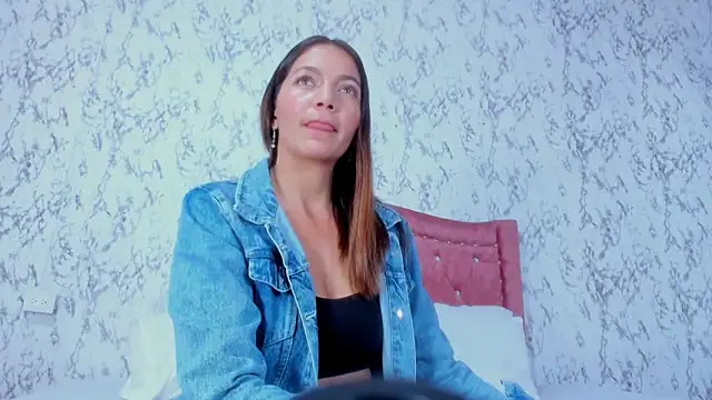 Snapshot of Mia_Malkovaa_ chatting on 02.28.26 Mia Malkovaa online show from 02.28.26