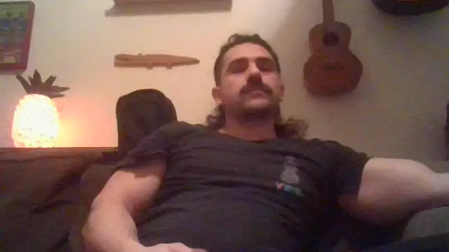 Snapshot of Mclozzz chatting on 02.08.26 Mclozzz online show from 02.08.26