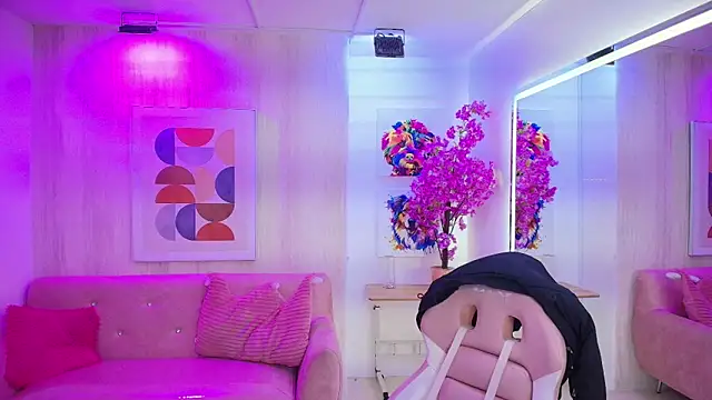 Gabby evanns online show from 10.02.25