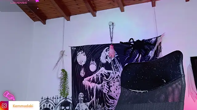 kemmadakii online show from 10.22.25