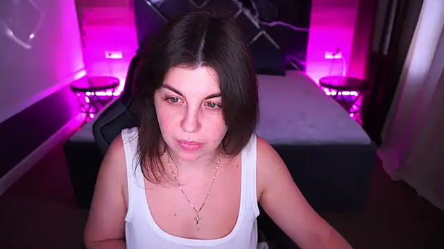 MirandaWong online show from 11.13.25