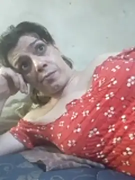 Snapshot of miaparcel chatting on 12.15.25 miaparcel online show from 12.15.25