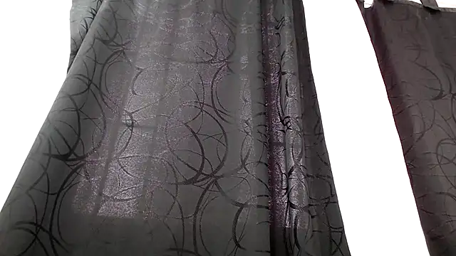 Snapshot of Kitten_Hot_ chatting on 11.29.25 Kitten Hot online show from 11.29.25