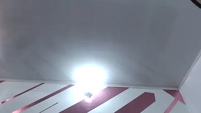 Snapshot of Kitten_Hot_ chatting on 11.30.25 Kitten Hot online show from 11.30.25