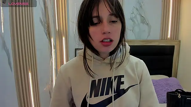 MAGNOLEROY online show from 11.15.25