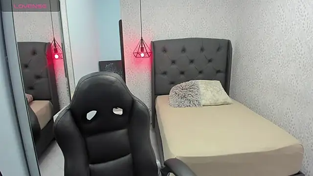 MAGNOLEROY online show from 02.09.26