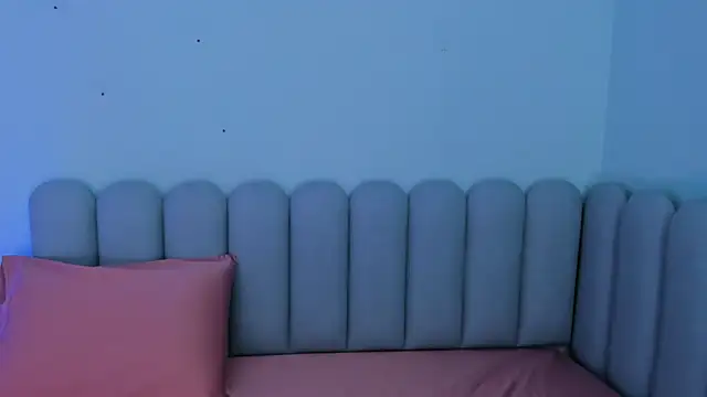 curvy rousi online show from 11.23.25