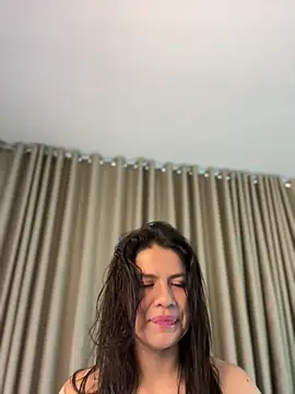 Alice Biel online show from 06.20.26