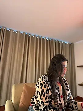 Snapshot of Alice_Biel chatting on 06.30.26 Alice Biel online show from 06.30.26