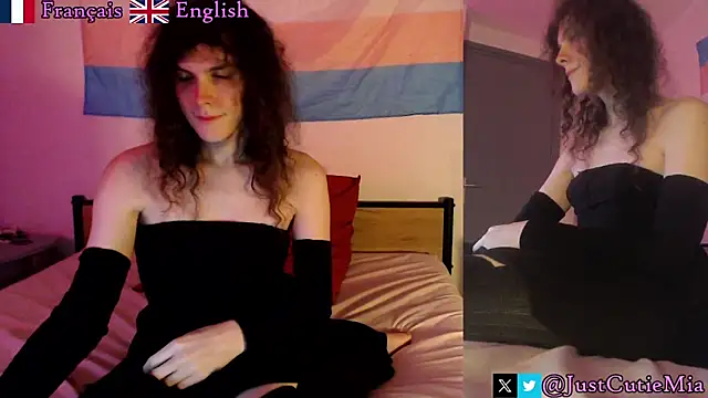 JustCutieMia online show from 11.20.25