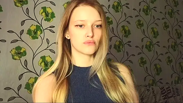Snapshot of Evvie_Summn1 chatting on 05.08.26 Evvie Summn1 online show from 05.08.26