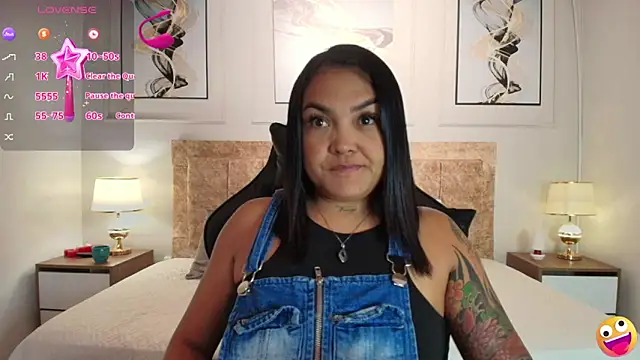 Snapshot of lyn_adamns chatting on 12.11.24 lyn adamns online show from 12.11.24