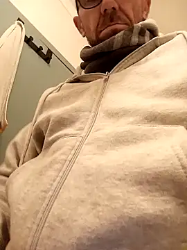 jonyfree1978 online show from 12.20.25