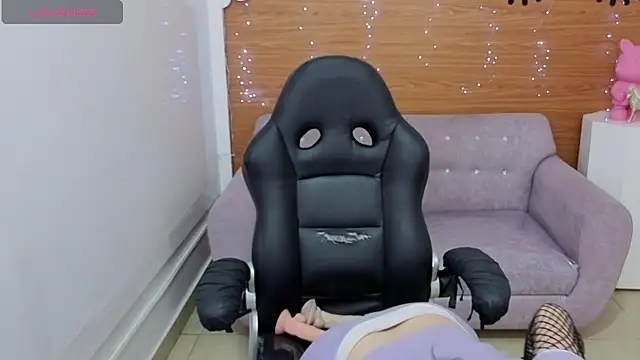 Chinatsu t online show from 02.13.26