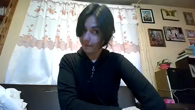 Snapshot of Tiramisu89 chatting on 03.22.25 Tiramisu89 online show from 03.22.25