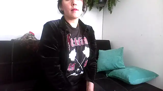 Snapshot of Tiramisu89 chatting on 01.13.26 Tiramisu89 online show from 01.13.26