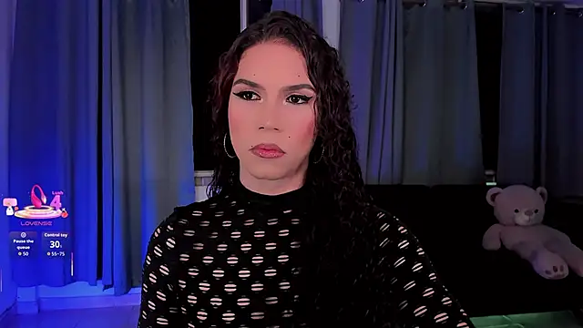 Snapshot of gatitavenecis chatting on 06.21.26 gatitavenecis online show from 06.21.26