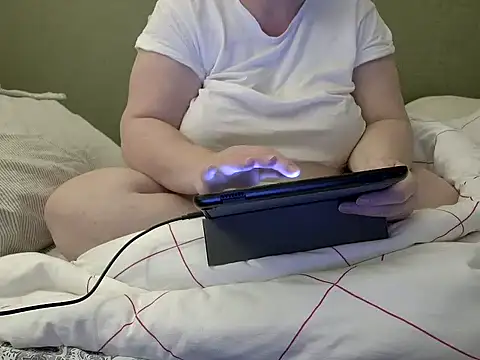 MarthaBriest online show from 10.27.25