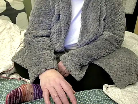 MarthaBriest online show from 12.22.25