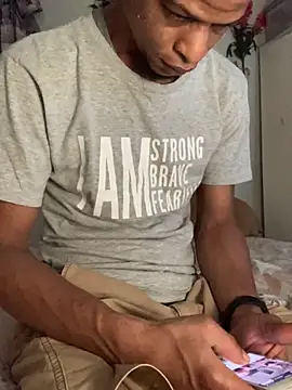 Snapshot of Johnras121 chatting on 10.29.25 Johnras121 online show from 10.29.25