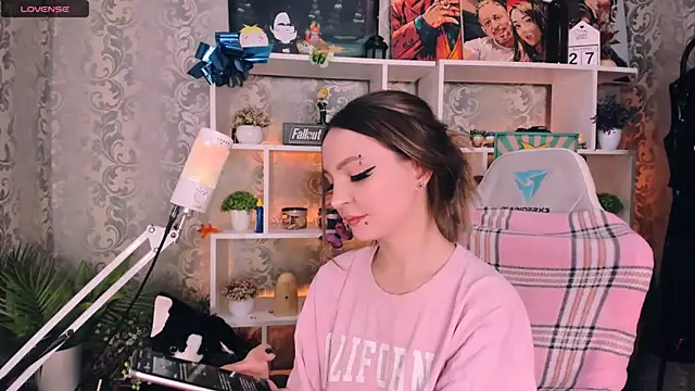 Snapshot of _AsyaSweet chatting on 12.01.25 AsyaSweet online show from 12.01.25