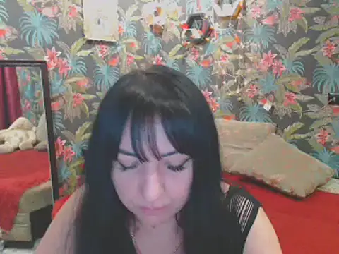 Snapshot of SusanLaNice chatting on 12.07.24 SusanLaNice online show from 12.07.24