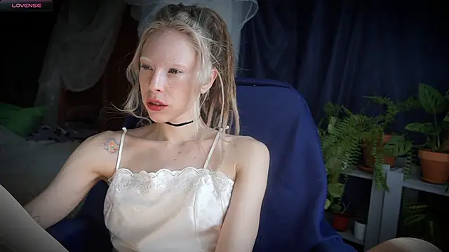  Phantom thread  online show from 03.27.26