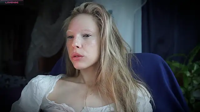  Phantom thread  online show from 04.28.26