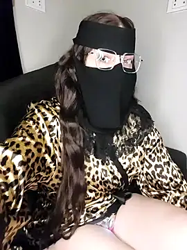 Snapshot of -Arab_milf- chatting on 09.09.25 -Arab milf- online show from 09.09.25