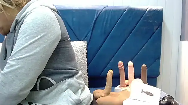 NathaliaSmith3x online show from 10.04.25