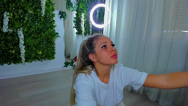 VivienCarter online show from 09.13.25