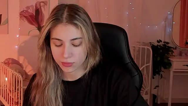 EllieCutes online show from 01.19.25