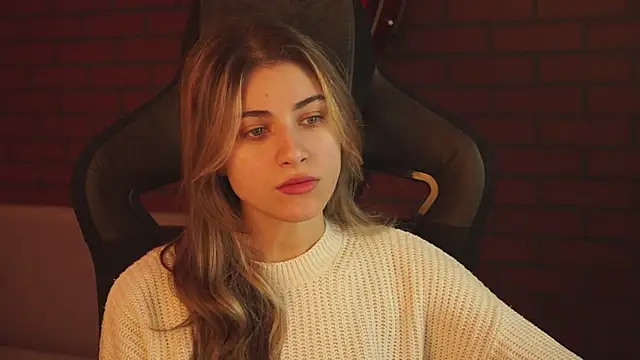 EllieCutes online show from 02.04.25