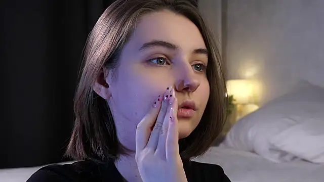 MeghanElson online show from 04.18.26