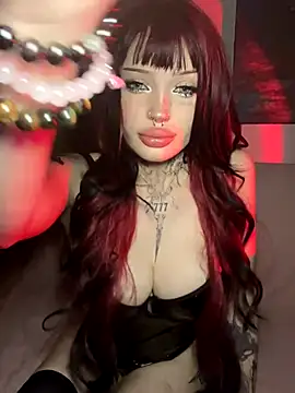 madelinexx online show from 10.28.25