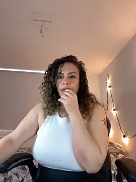 Elizabeth Dupont online show from 11.02.25