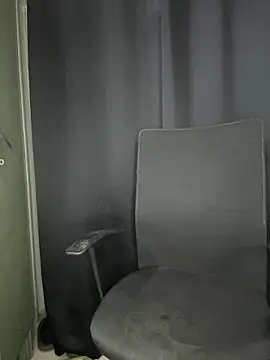 Snapshot of bad_diva chatting on 01.16.25 bad diva online show from 01.16.25