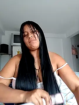  LATINA  online show from 04.23.26