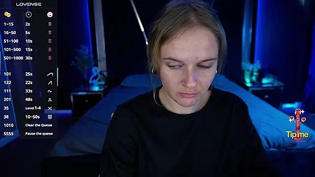 MaribelRiverr  online show from 09.16.25