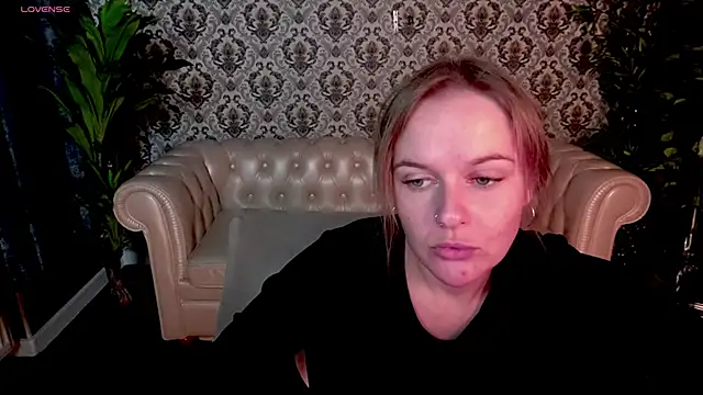 MaribelRiverr  online show from 09.21.25