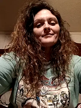 Snapshot of Harley428 chatting on 02.19.25 Harley428 online show from 02.19.25