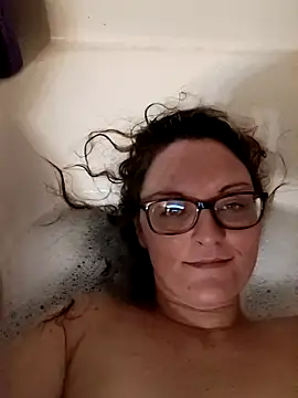 Snapshot of Harley428 chatting on 02.23.25 Harley428 online show from 02.23.25