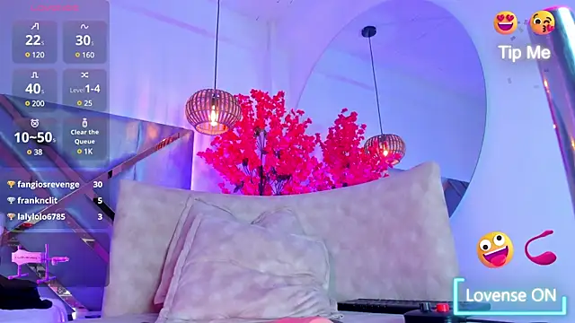 KimVelezz online show from 01.25.25