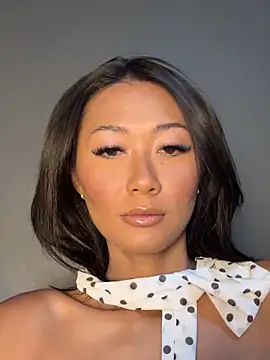 Snapshot of thai-dreamgirl chatting on 10.22.25 thai-dreamgirl online show from 10.22.25