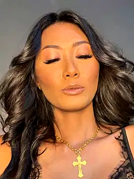 Snapshot of thai-dreamgirl chatting on 11.15.25 thai-dreamgirl online show from 11.15.25